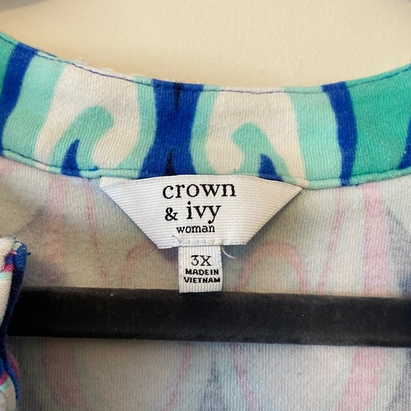 Crown & Ivy Patterned Blouse - Picture 6 of 6